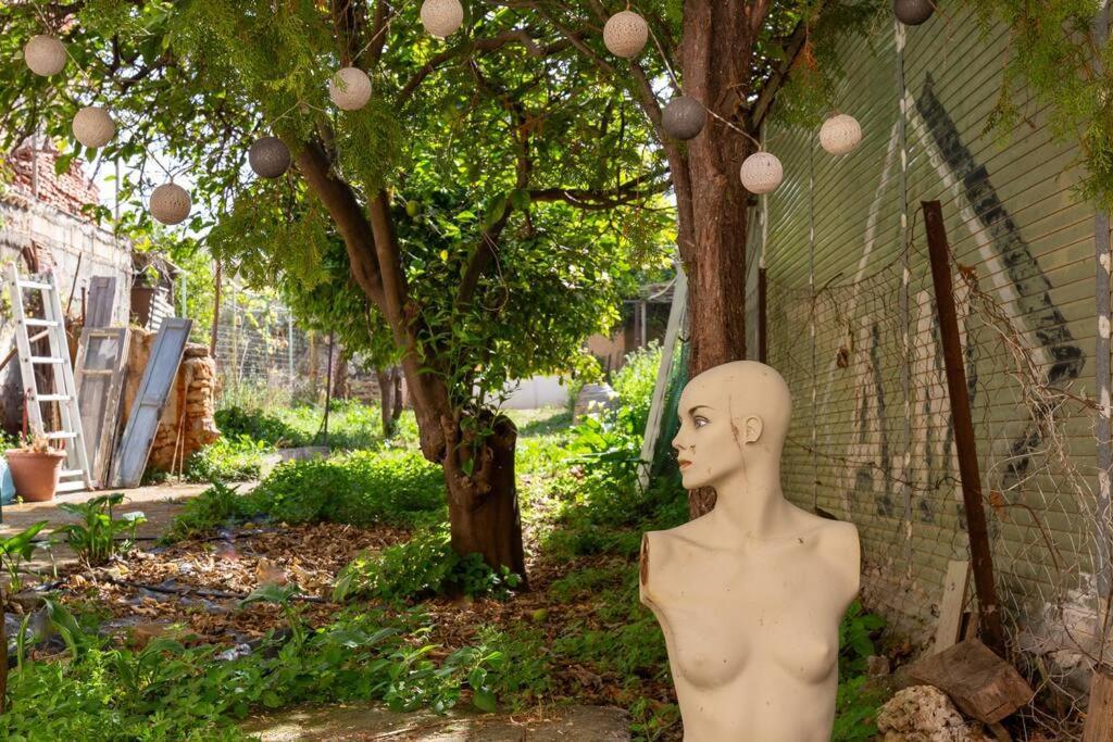 Backyard Art Studio Chrissi Akti Chania Exterior foto